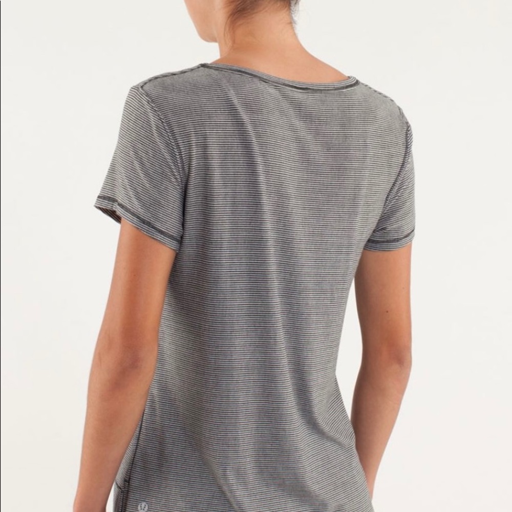 Lululemon Perfect Layer Tee View 2